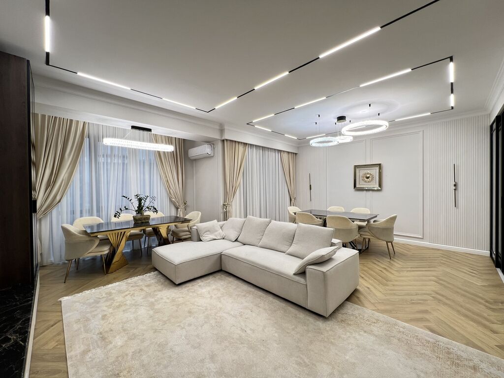 Потолки в гостиную